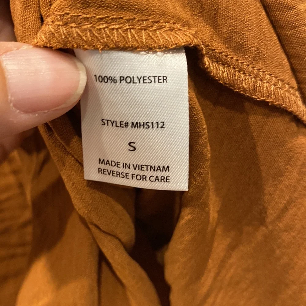 NWT ANDREE BY UNIT Rust Button-Up Shirt size small - Picture 5 of 6